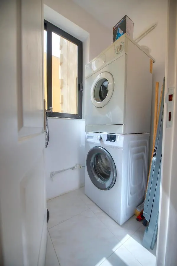 Bright & Cozy 3Bedrooms With Stunning Views Dlap1-1 Sliema Malta